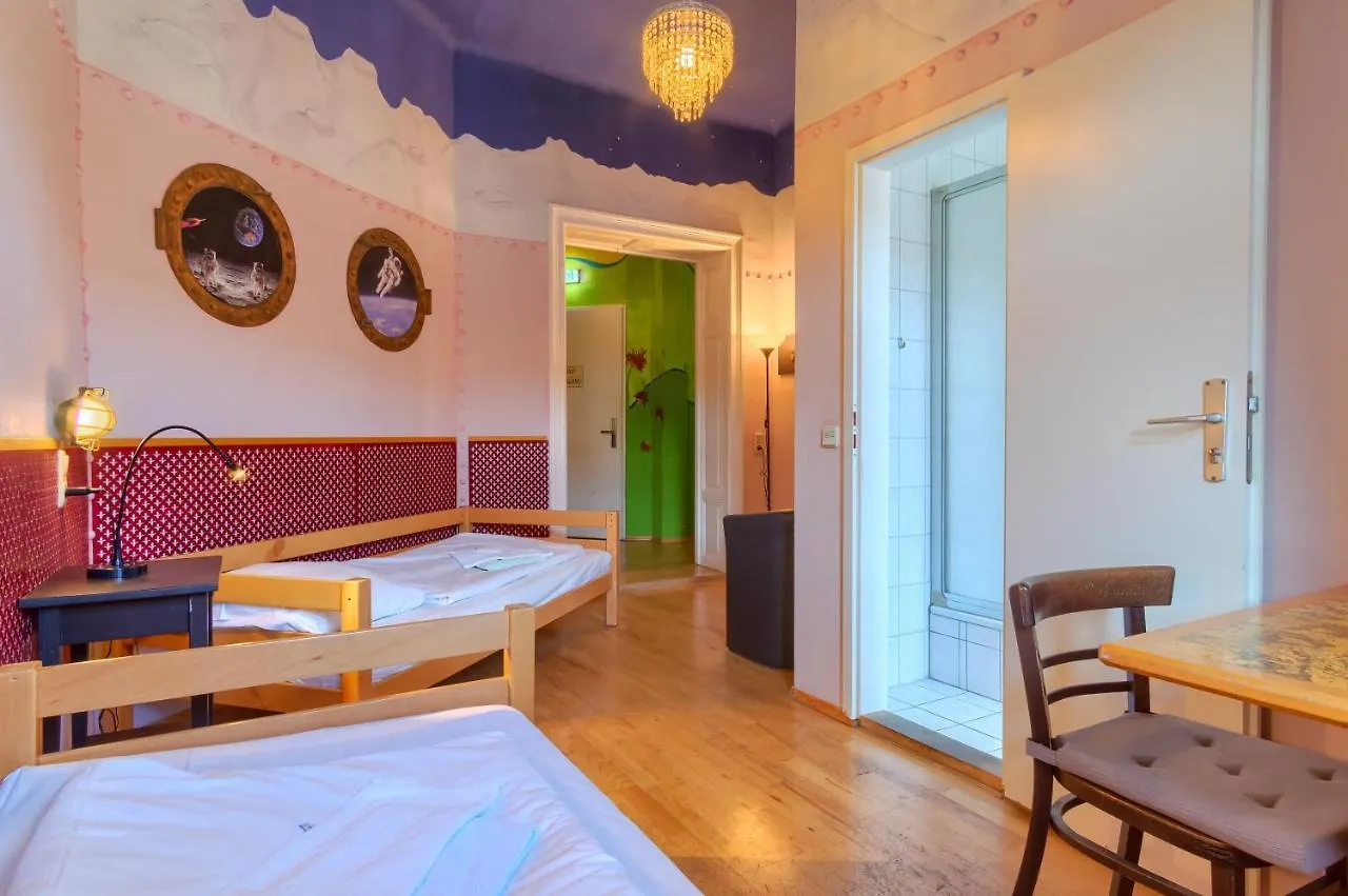 Hostel Mondpalast Dresden Germany