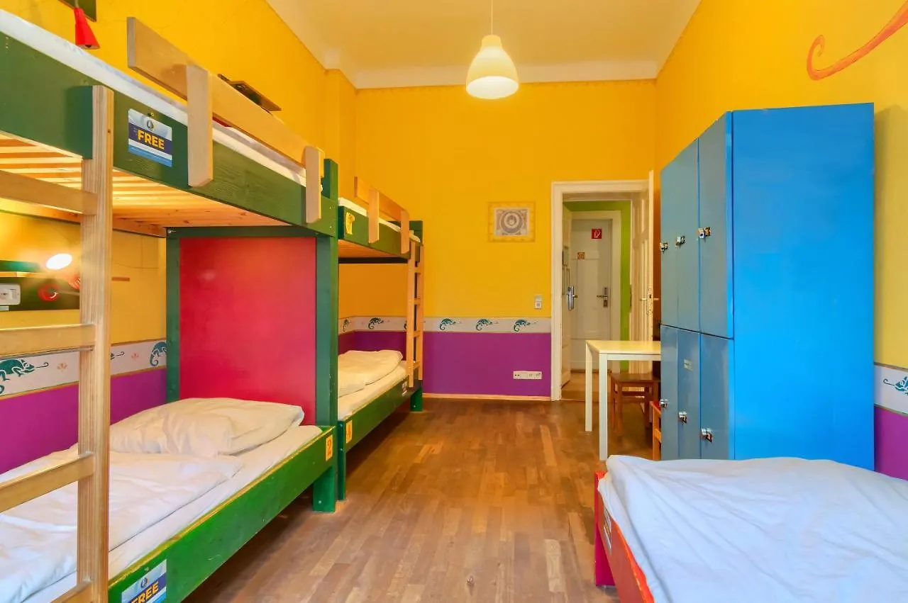 Hostel Mondpalast Dresden Germany