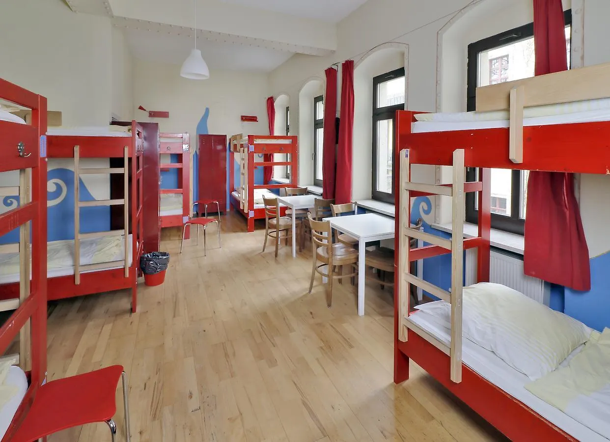 Hostel Mondpalast Dresden Germany